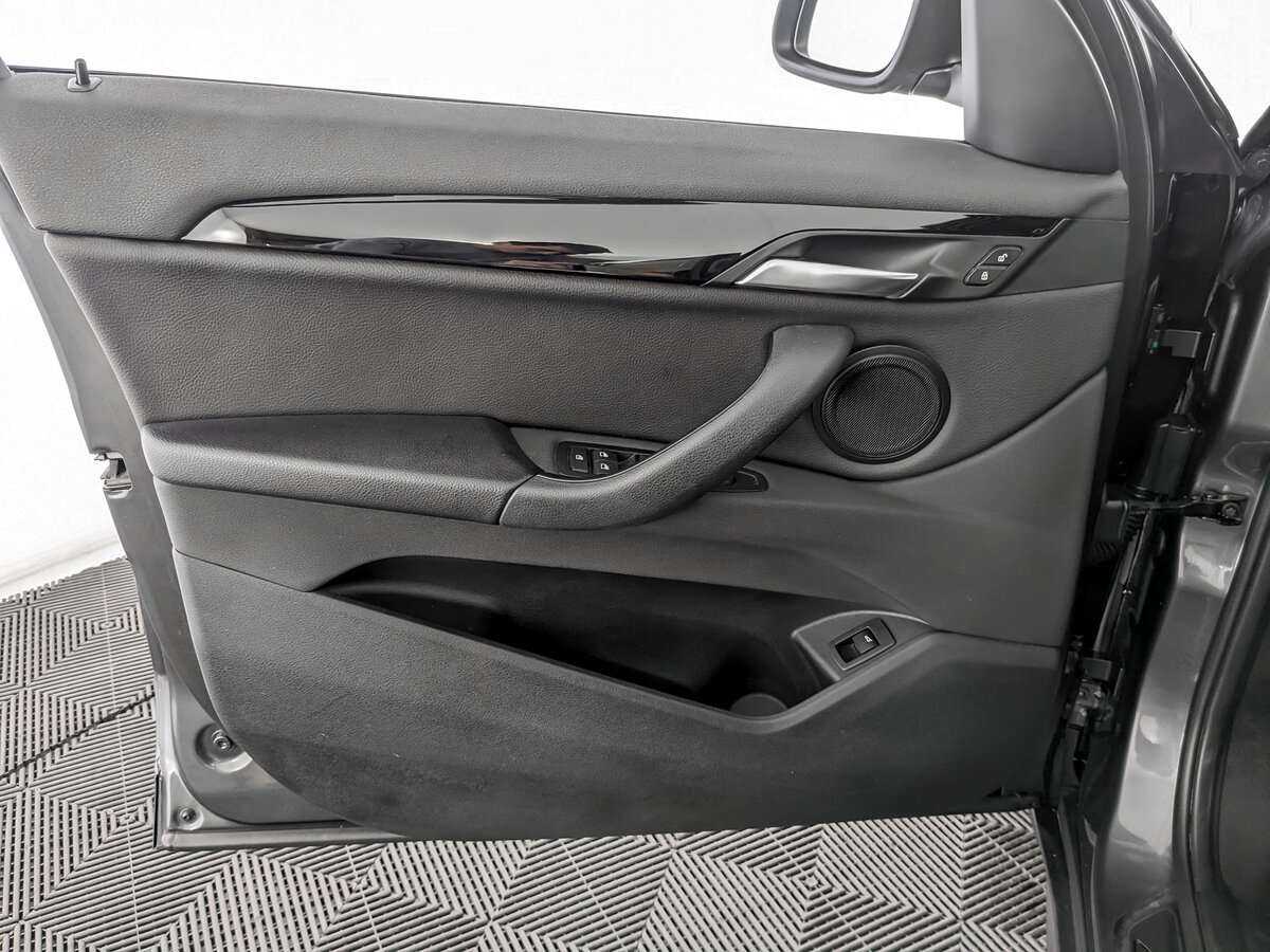 BMW X1 18d xDrive, 2018 Фото №11