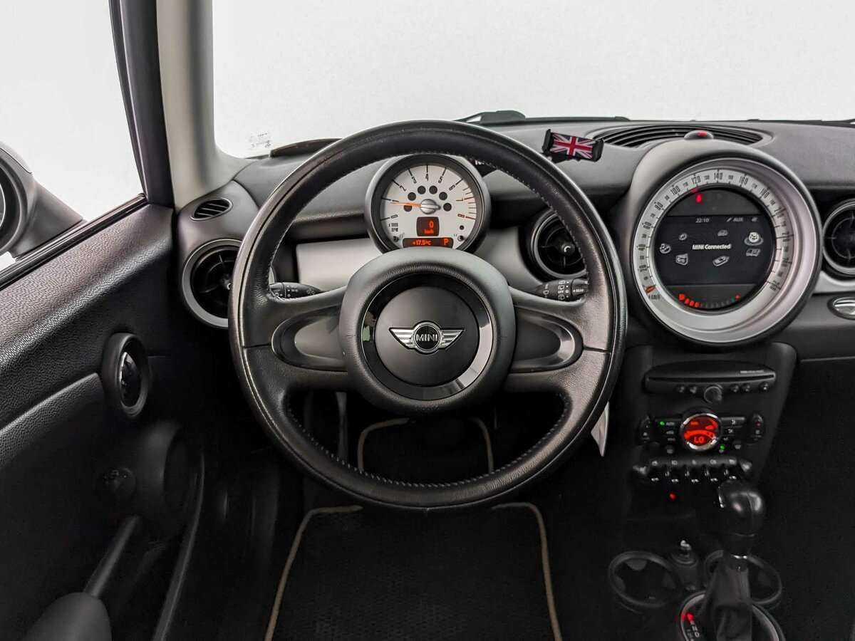 Mini Clubman Cooper, 2011 Фото №17