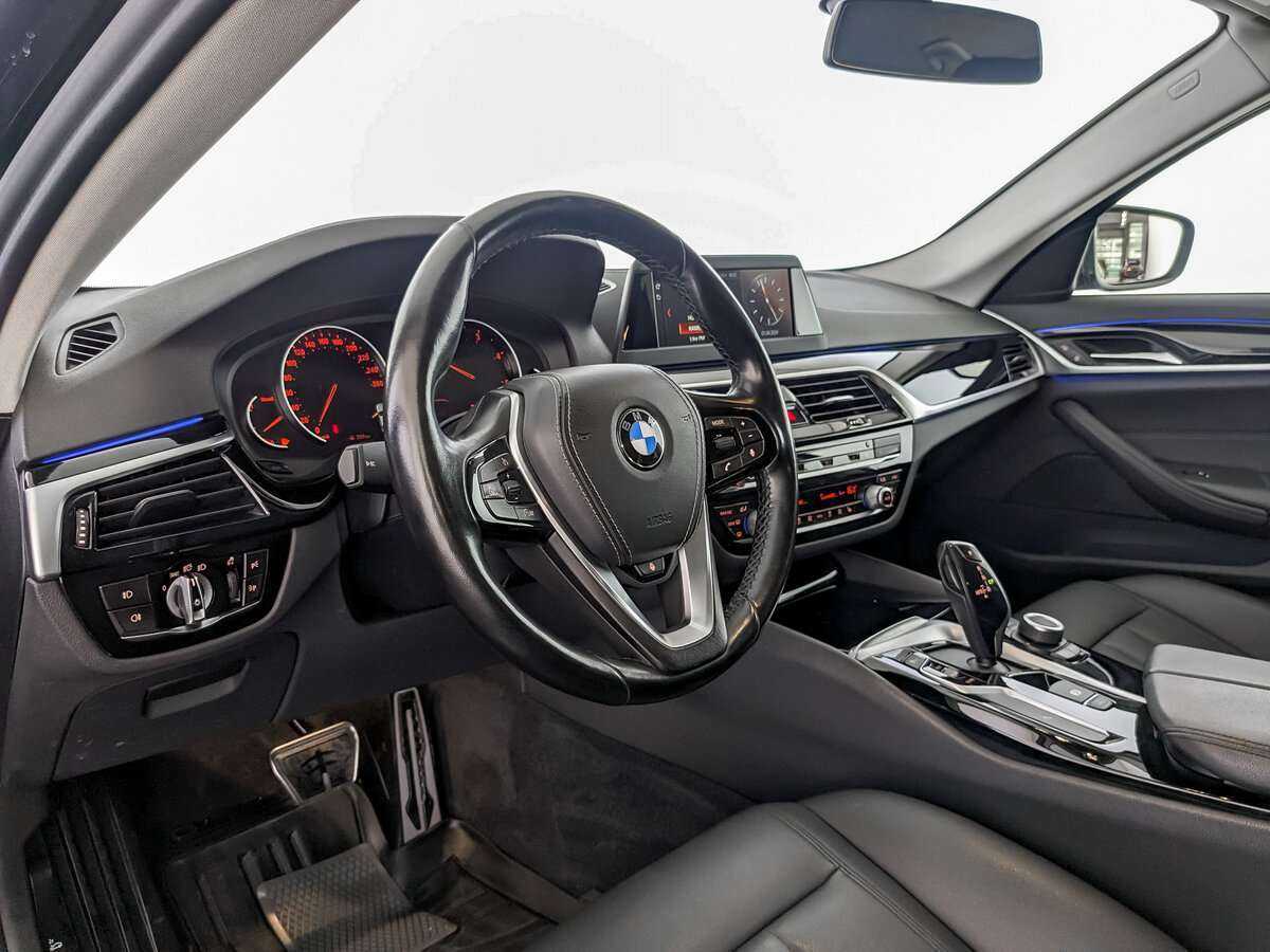 BMW 5 серии 520d, 2019 Фото №16