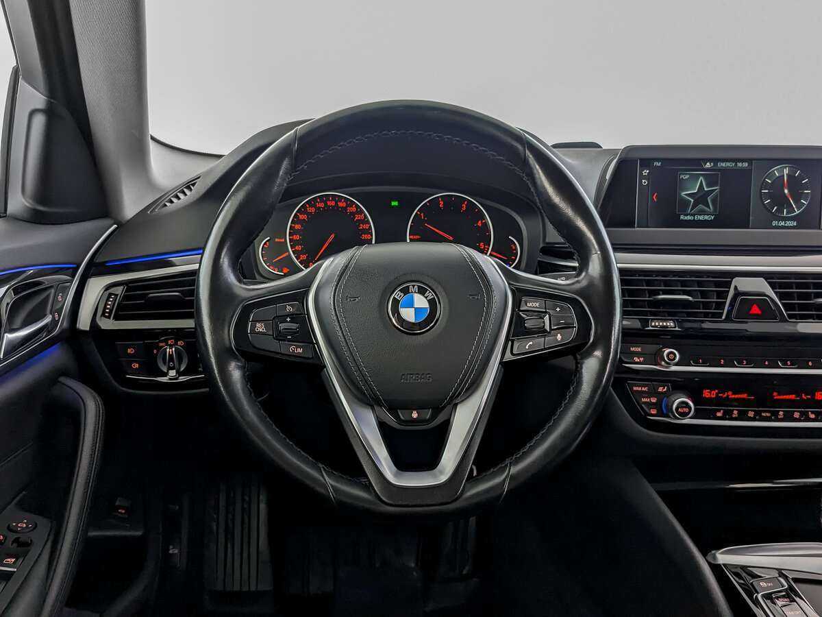 BMW 5 серии 520d, 2019 Фото №20