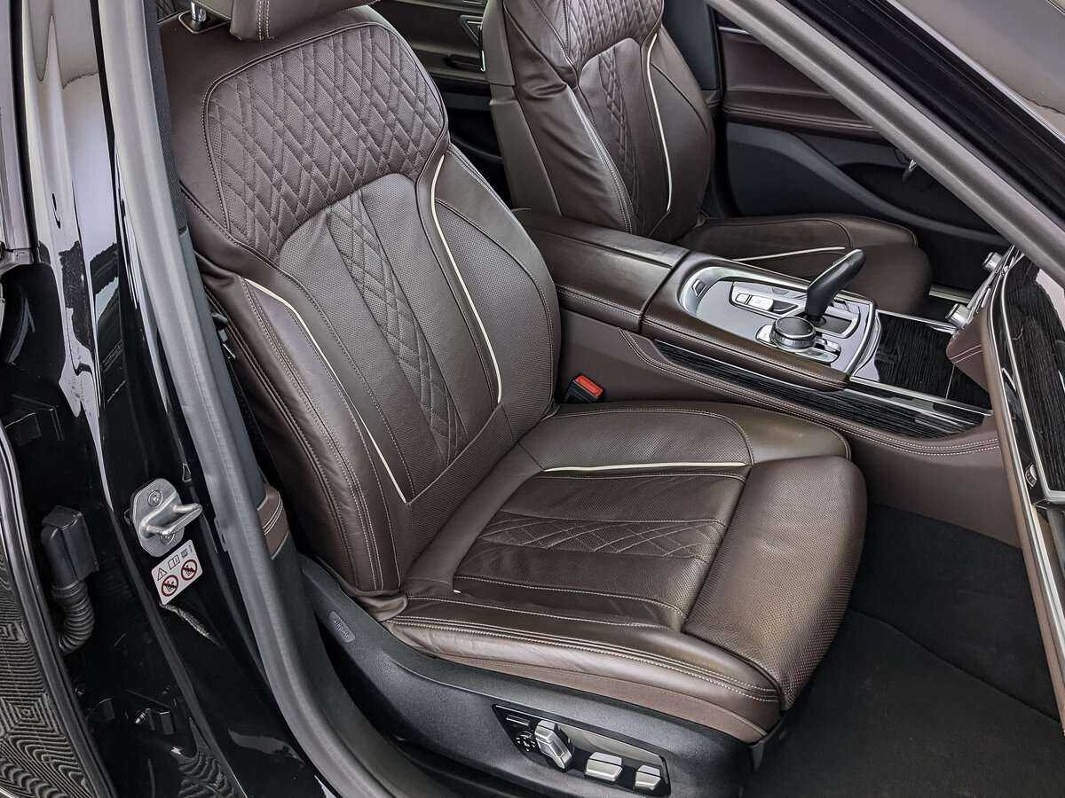 BMW 7 серии 730d xDrive, 2020 Фото №17