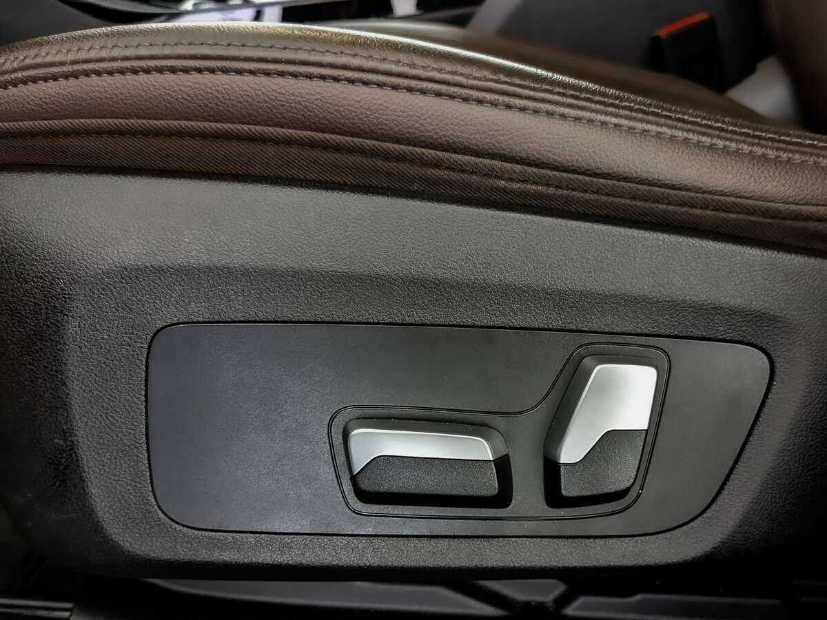 BMW X3 20i xDrive, 2020 Фото №16