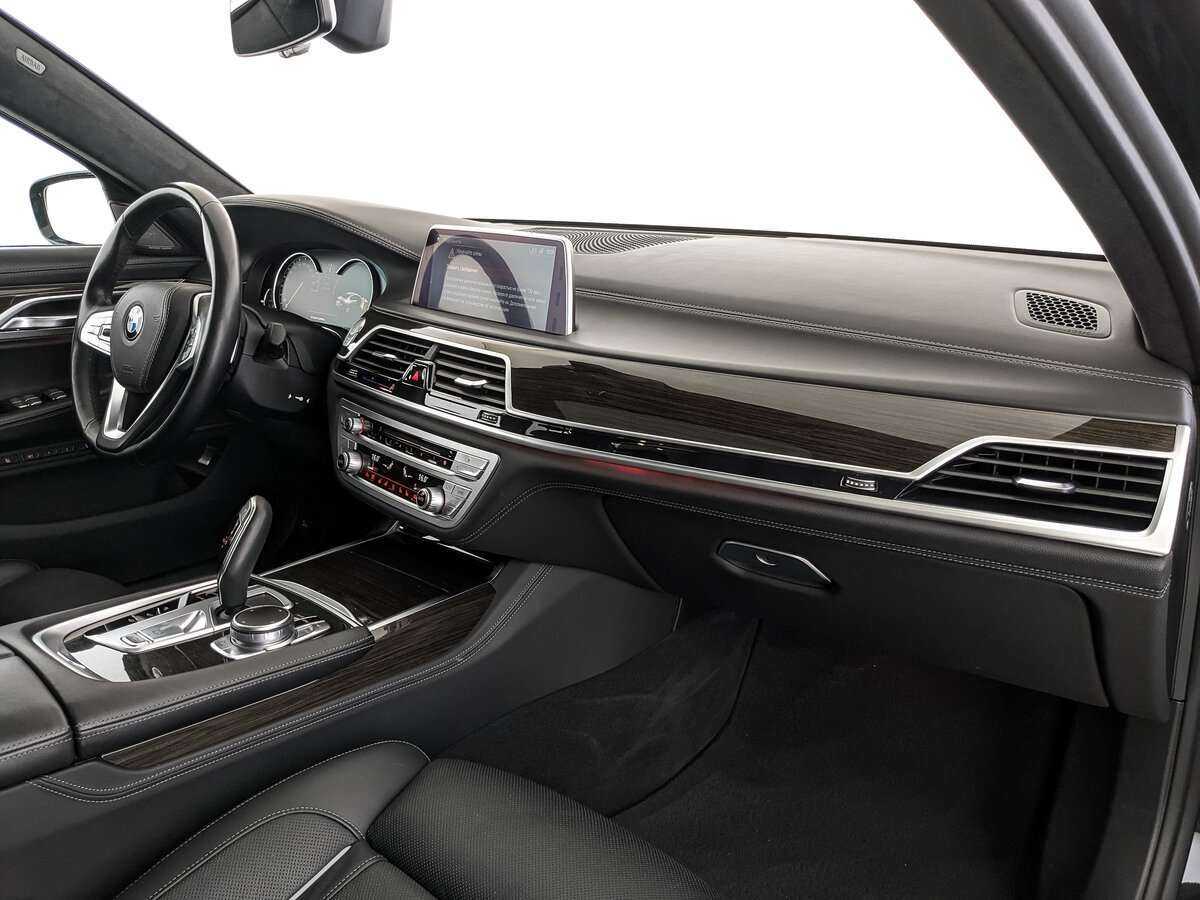 BMW 7 серии Long 750Li xDrive, 2019 Фото №9