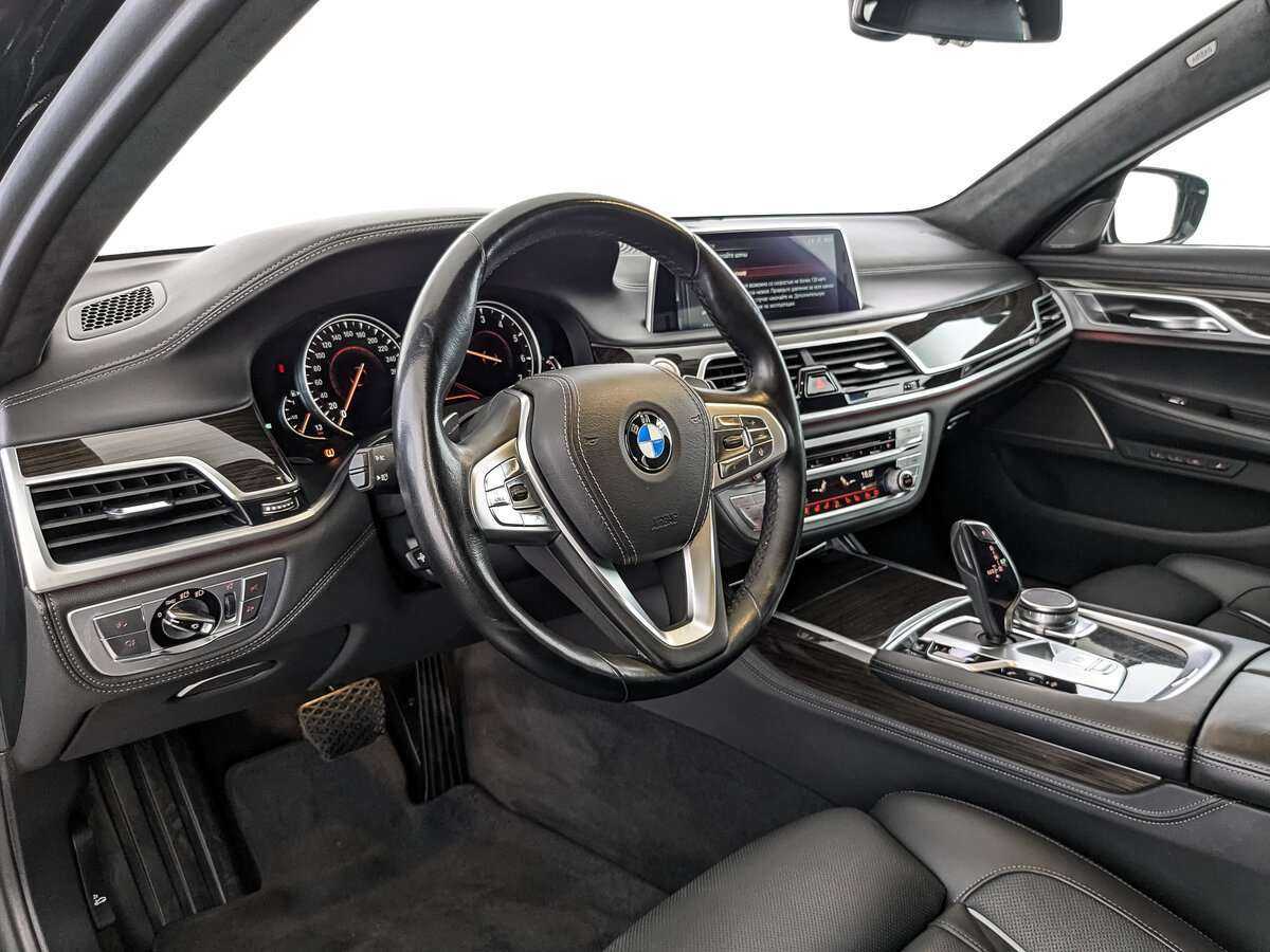 BMW 7 серии Long 750Li xDrive, 2019 Фото №11