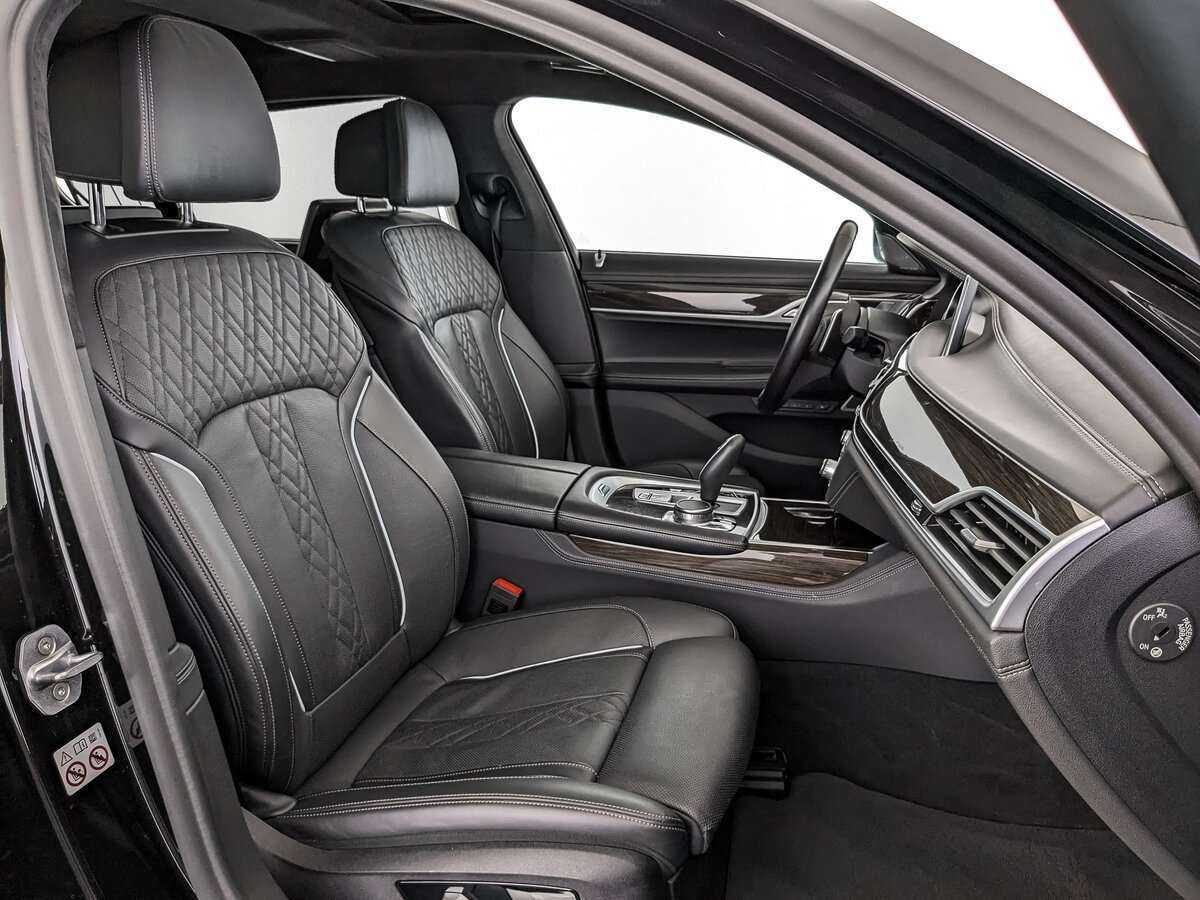 BMW 7 серии Long 750Li xDrive, 2019 Фото №19