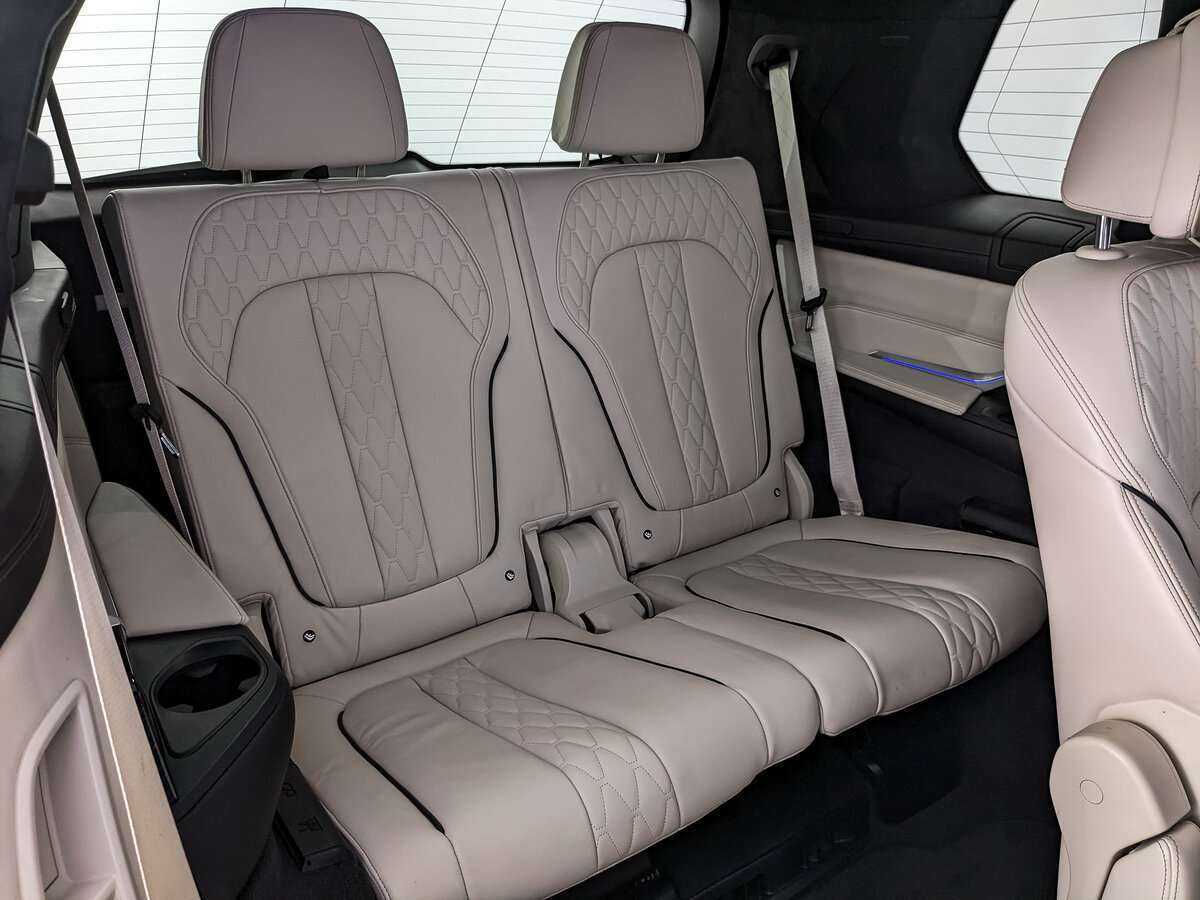 BMW X7 M50d, 2019 Фото №21