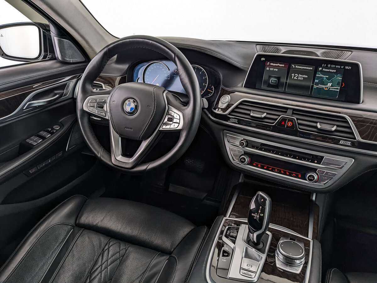 BMW 7 серии Long 750Li xDrive, 2017 Фото №25