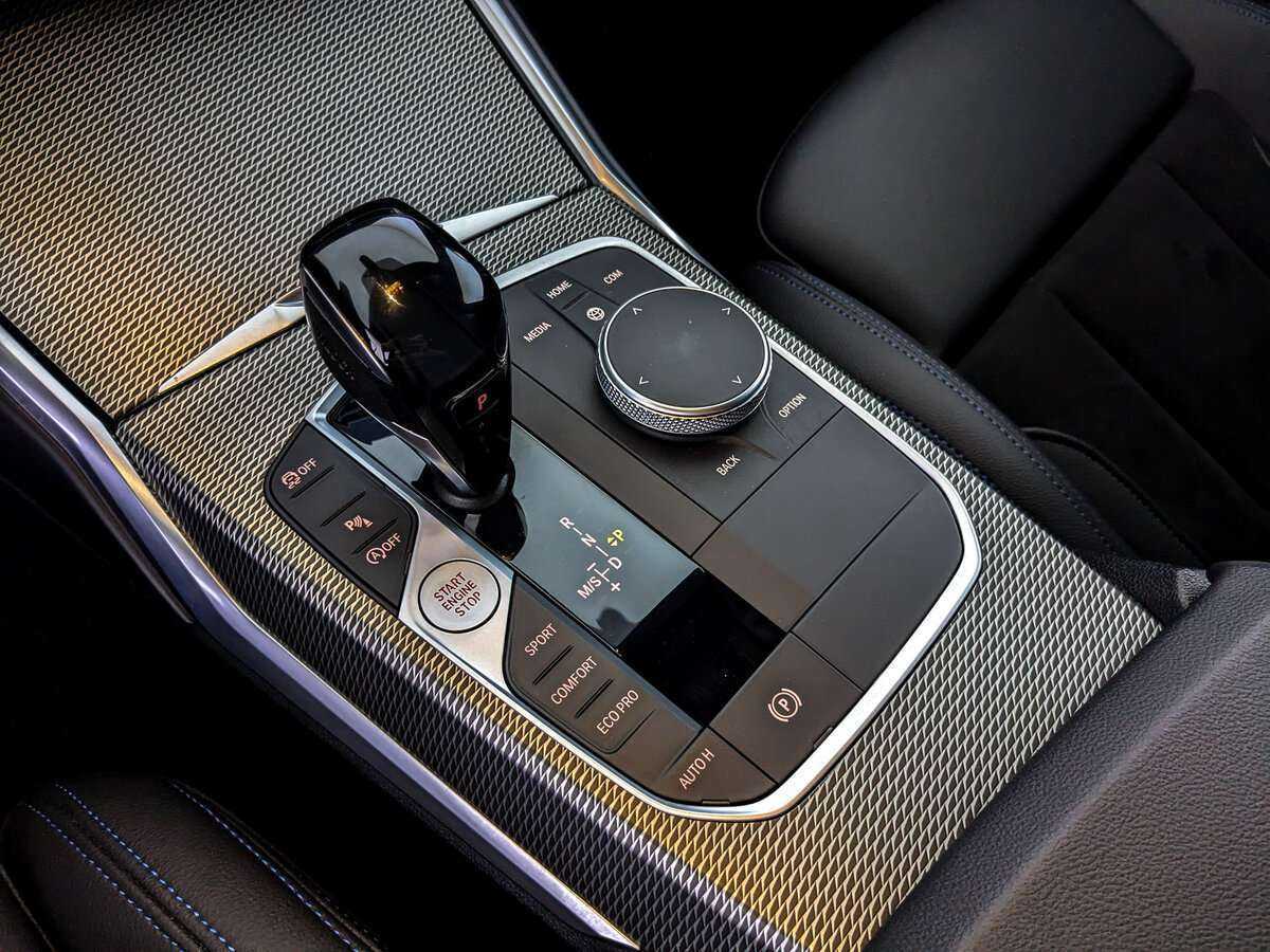 BMW 3 серии 320i xDrive, 2021 Фото №23