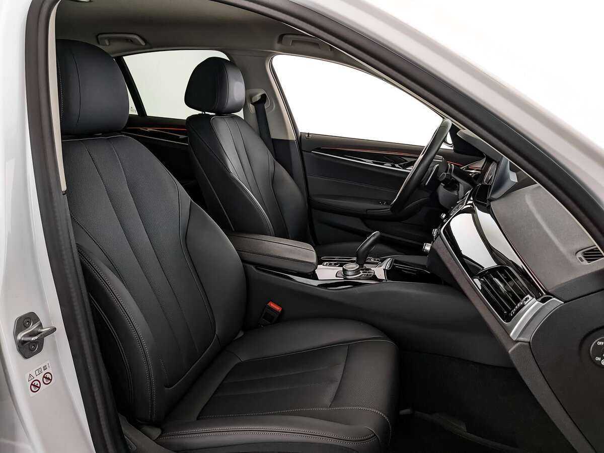 BMW 5 серии 520i, 2020 Фото №18
