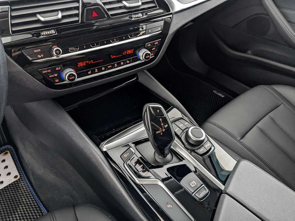 BMW 5 серии 520d, 2020 Фото №17