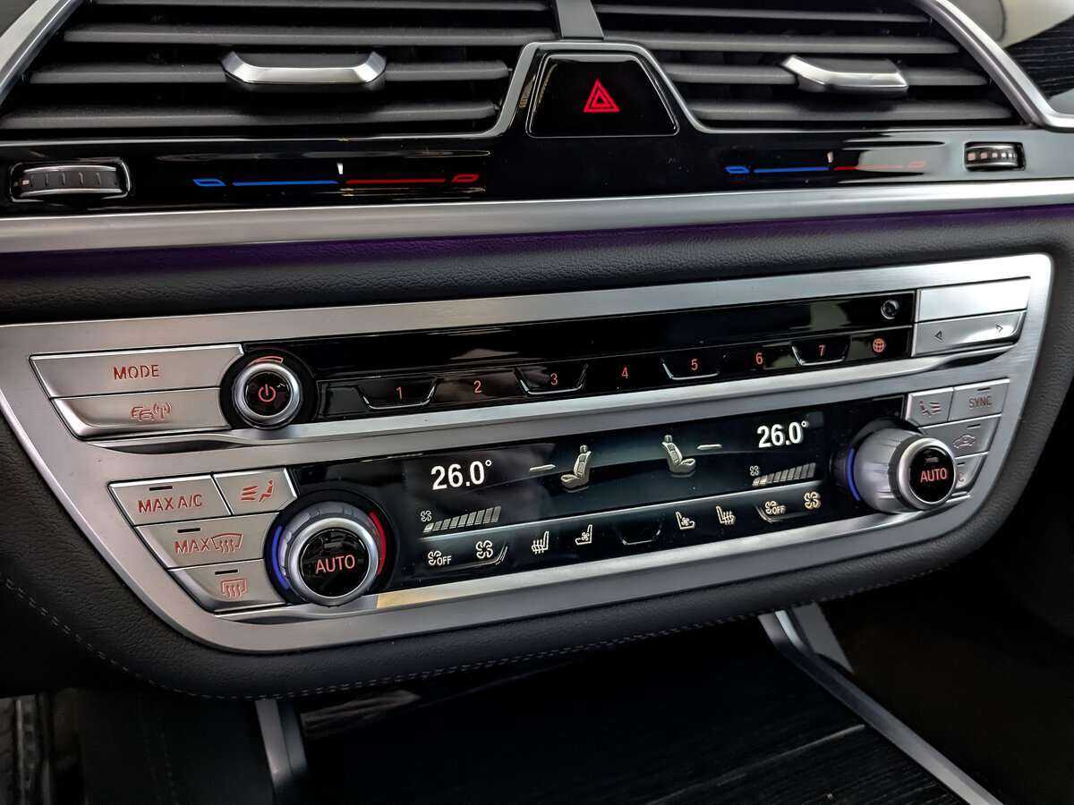 BMW 7 серии 730d xDrive, 2020 Фото №21