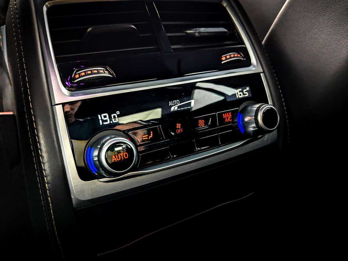 BMW 7 серии 740d xDrive, 2019 Фото №24