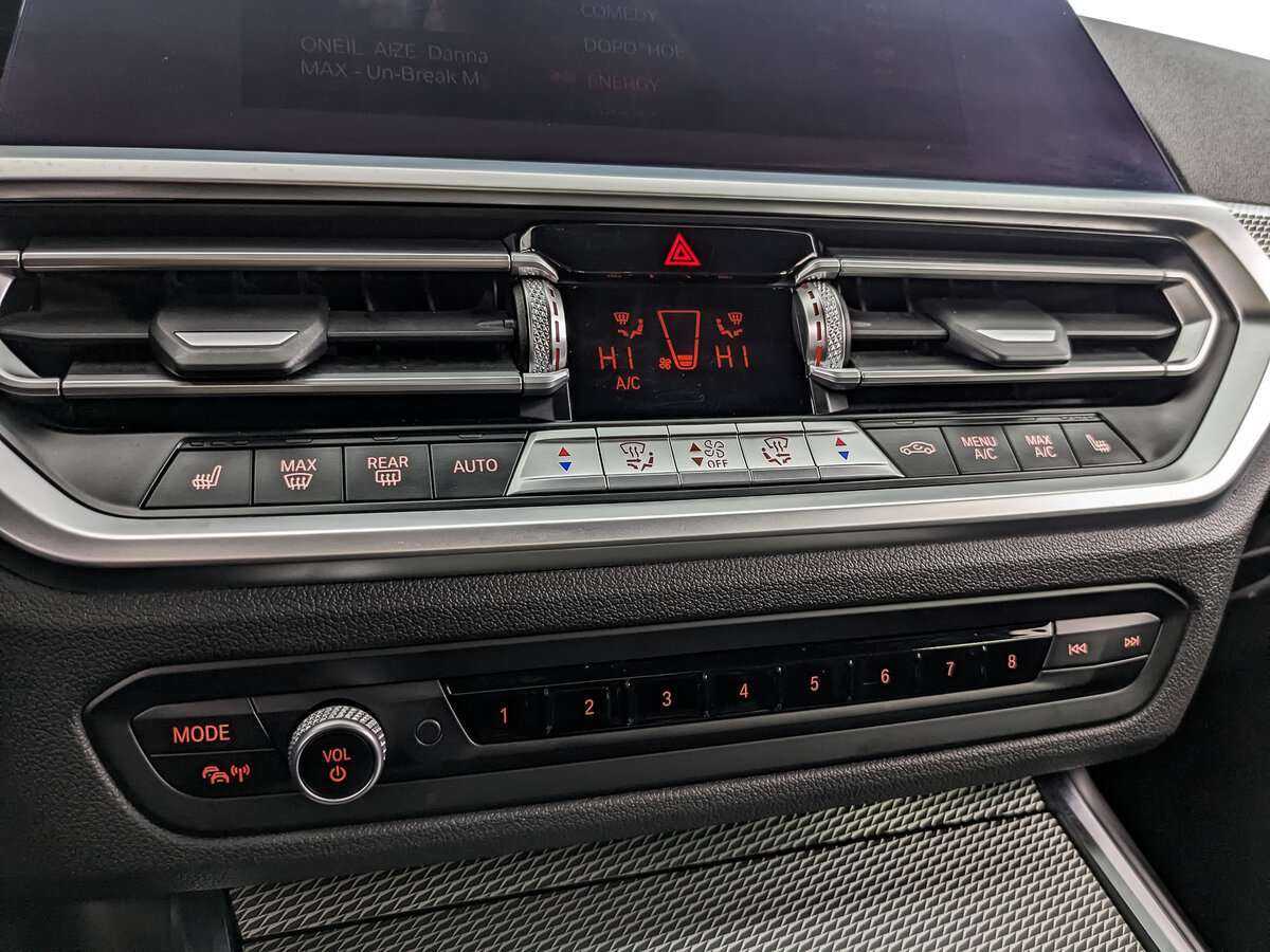 BMW 3 серии 320d xDrive, 2021 Фото №17