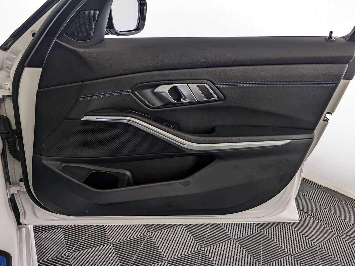BMW 3 серии 320d xDrive, 2021 Фото №20