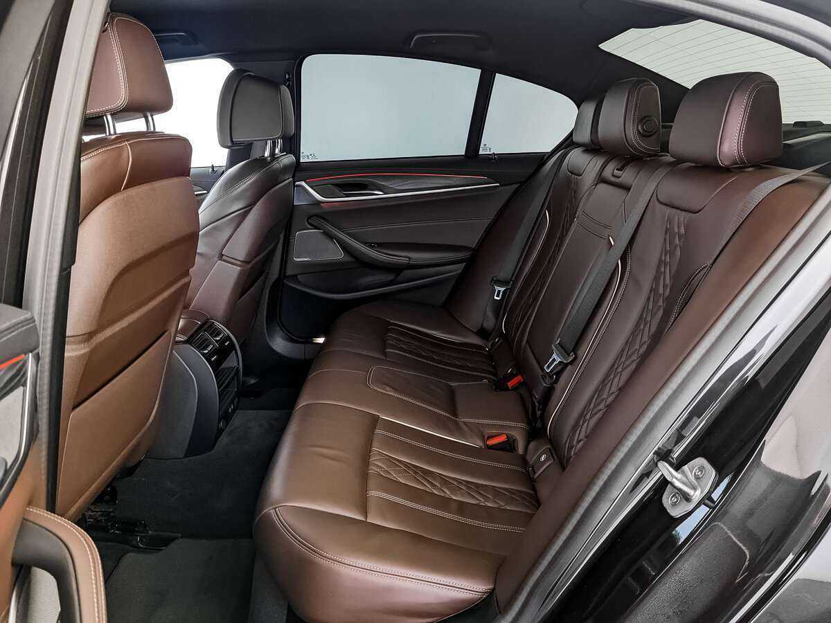BMW 5 серии 530d xDrive, 2020 Фото №12