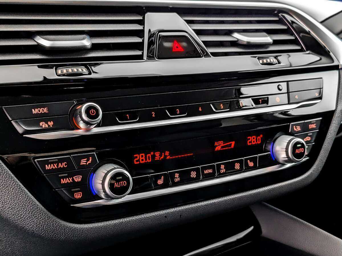 BMW 5 серии 520i, 2021 Фото №22