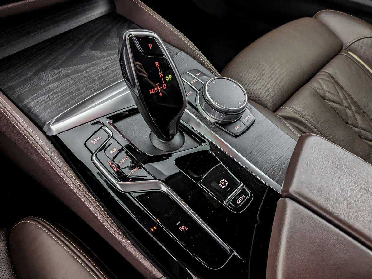 BMW 5 серии 530d xDrive, 2020 Фото №23