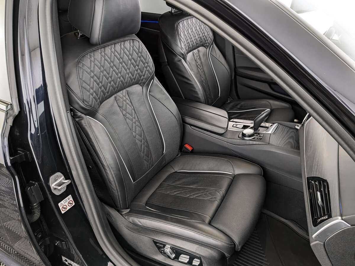 BMW 5 серии 530d xDrive, 2021 Фото №16