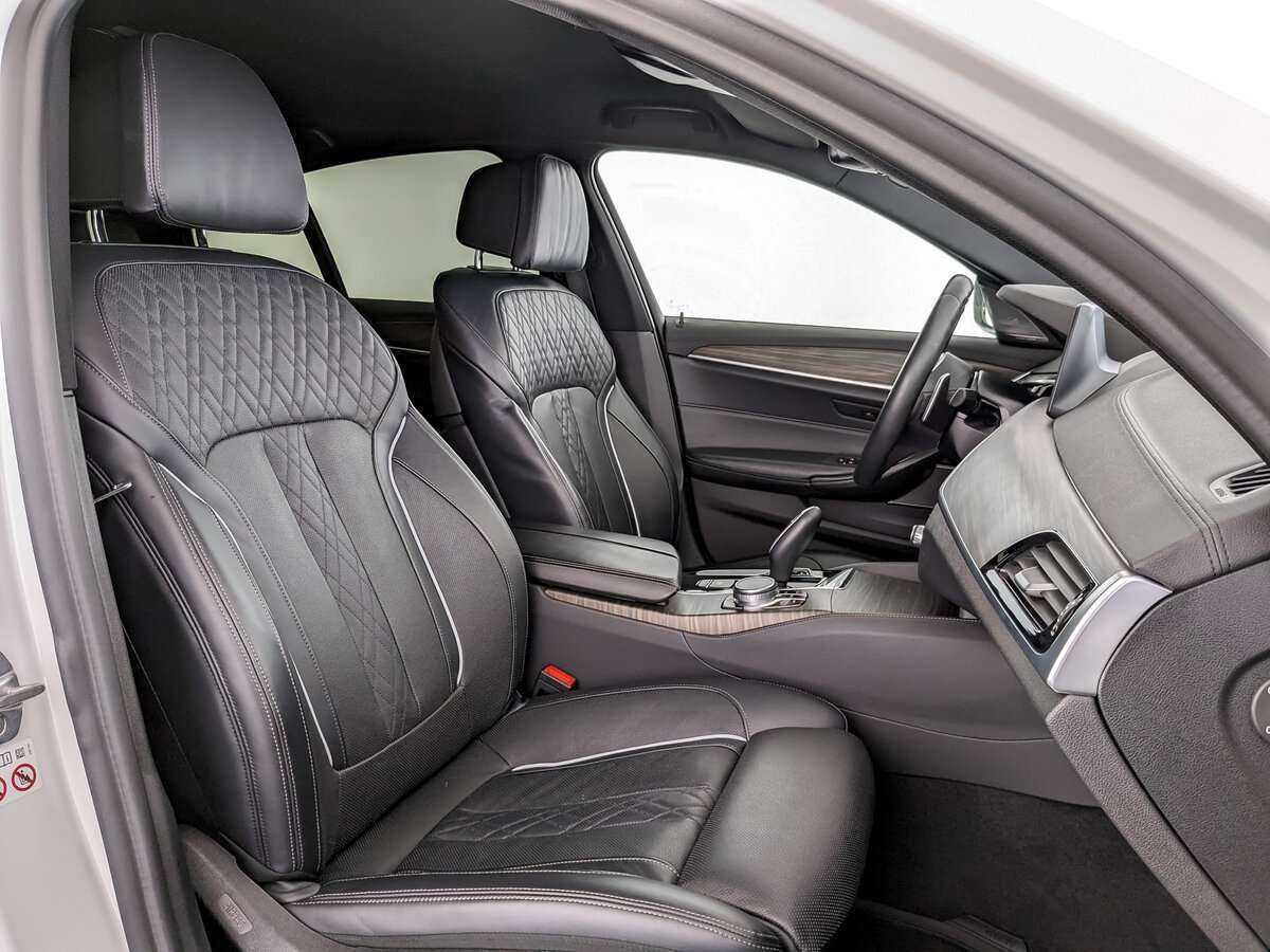 BMW 5 серии 530d xDrive, 2019 Фото №21