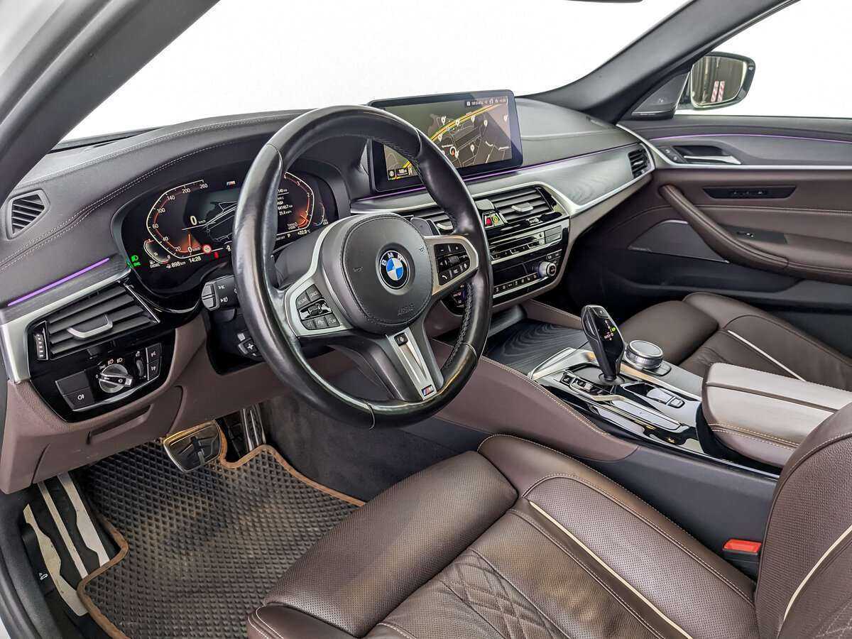 BMW 5 серии 530d xDrive, 2020 Фото №13
