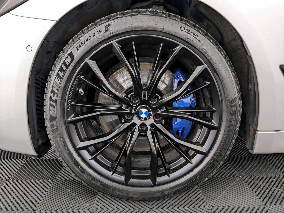 BMW 5 серии 530d xDrive, 2020 Фото №14