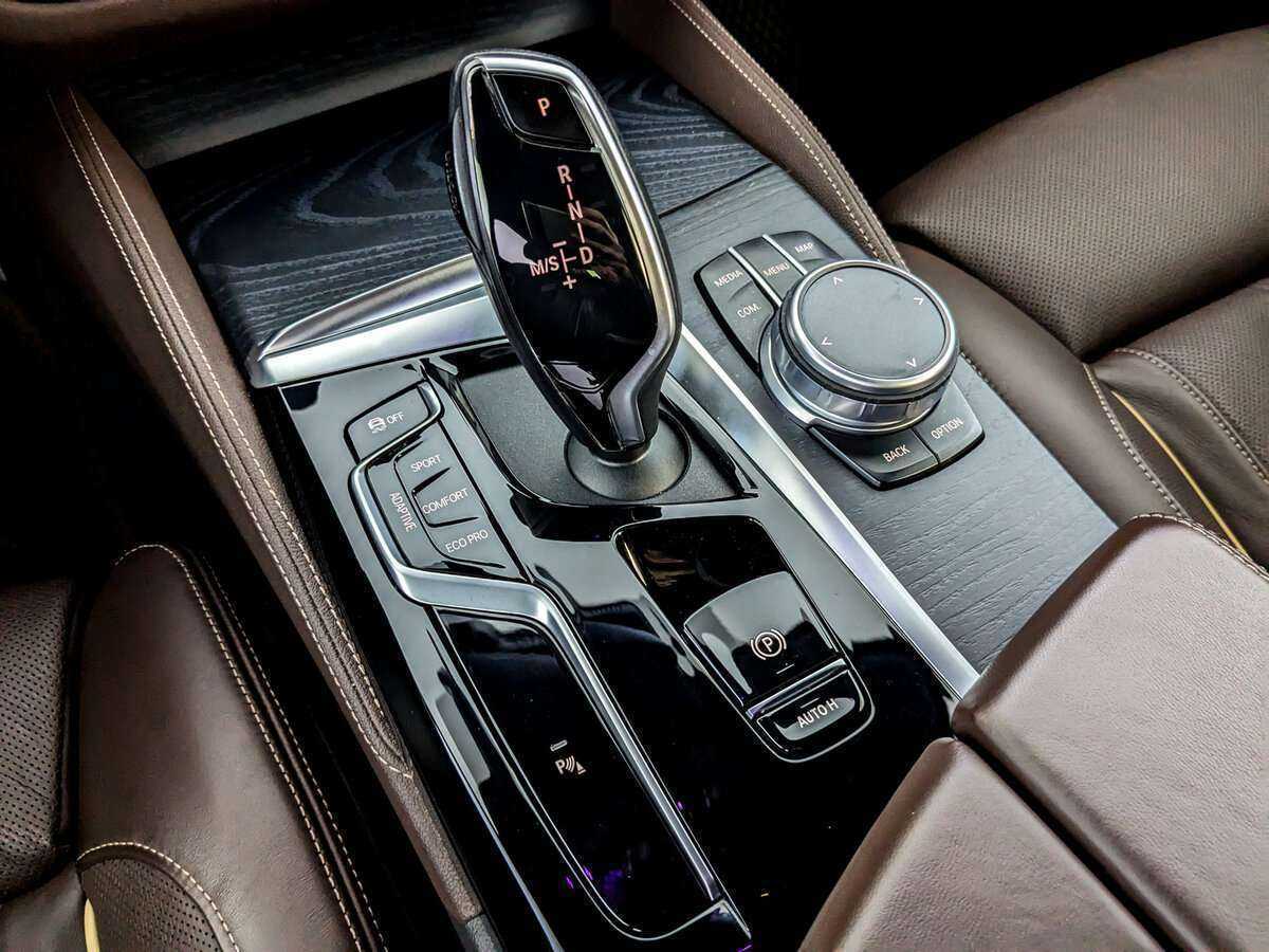 BMW 5 серии 530d xDrive, 2020 Фото №23