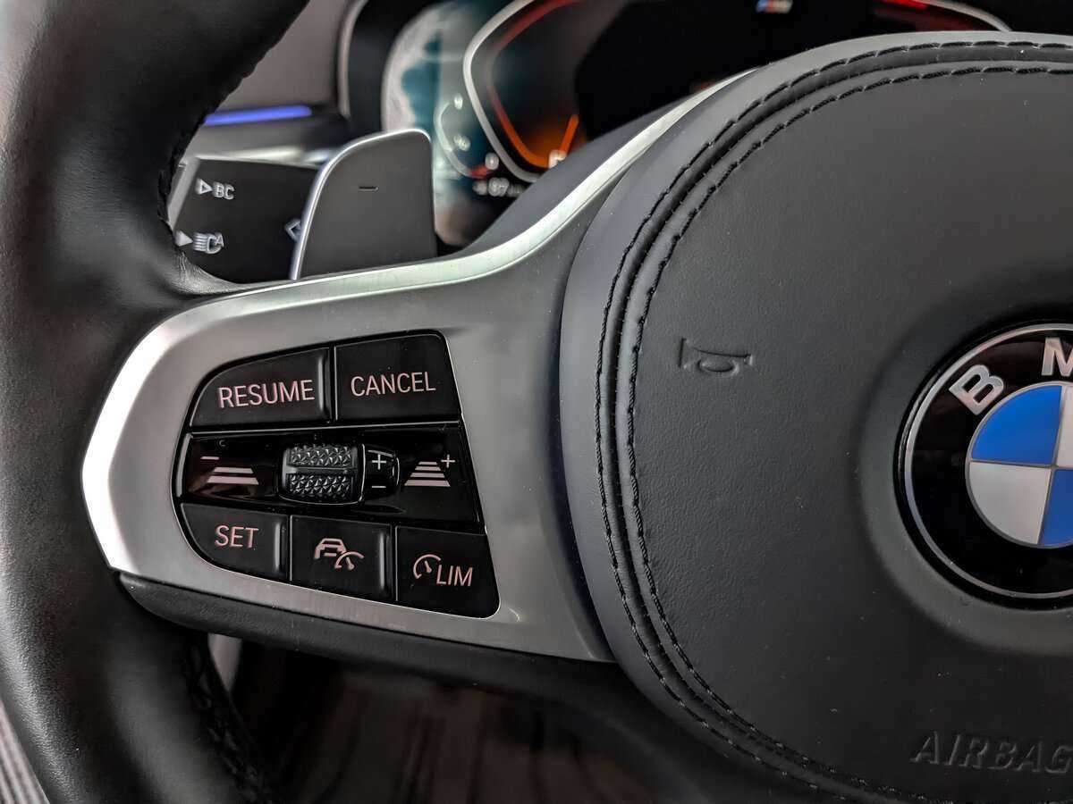 BMW 5 серии 530d xDrive, 2021 Фото №24