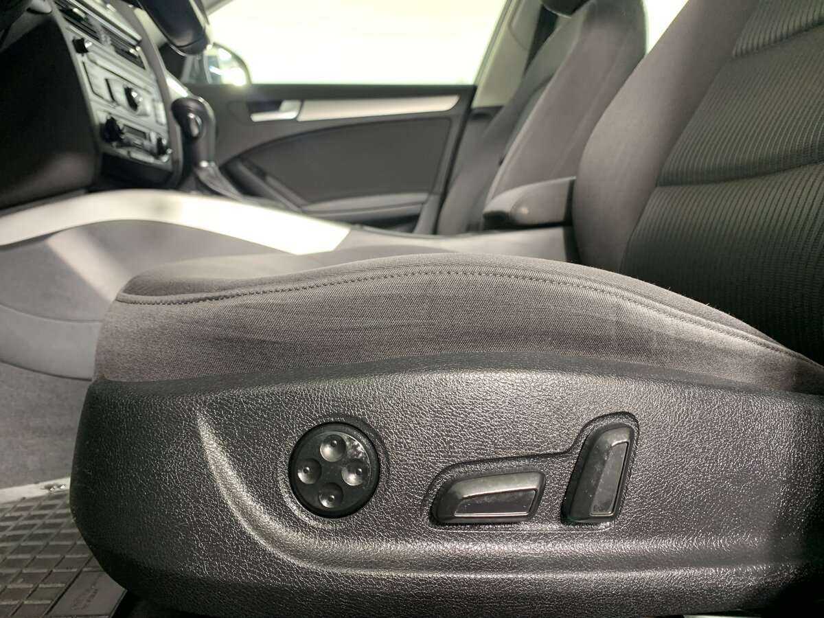 Audi A4, 2011 Фото №14