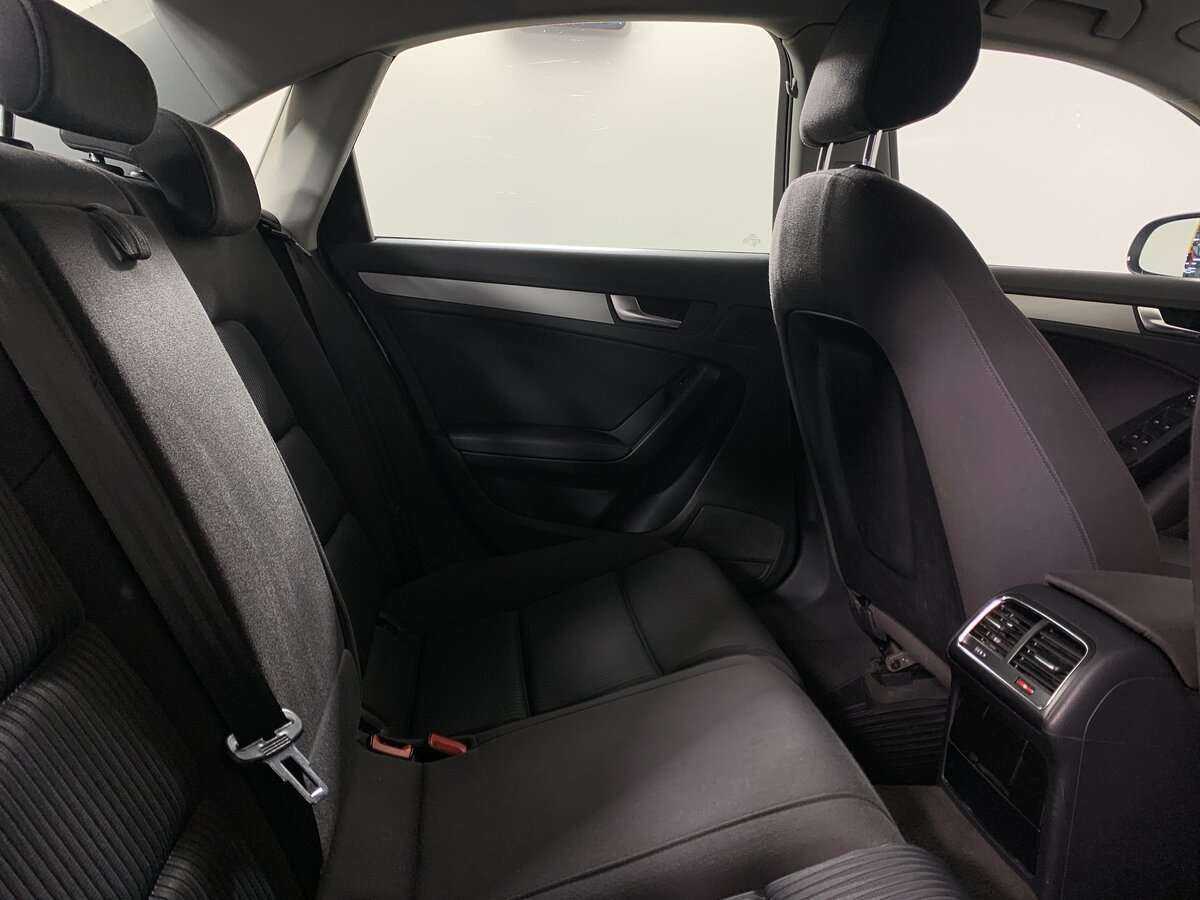 Audi A4, 2011 Фото №15