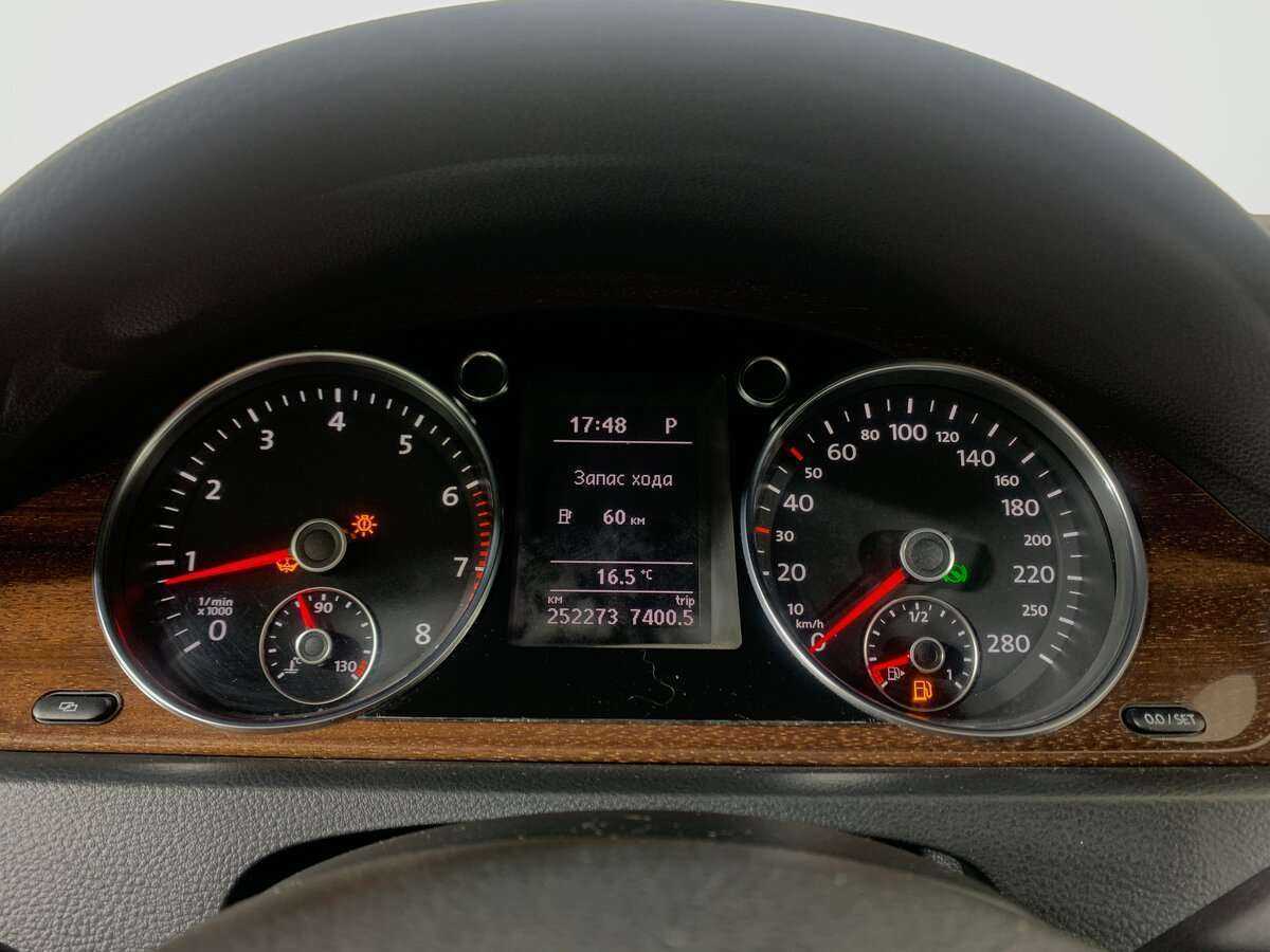 Volkswagen Passat CC, 2011 Фото №12