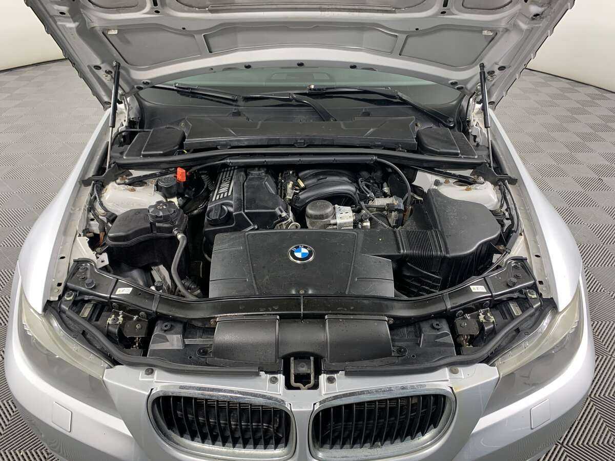 BMW 3 серии 318i, 2011 Фото №11