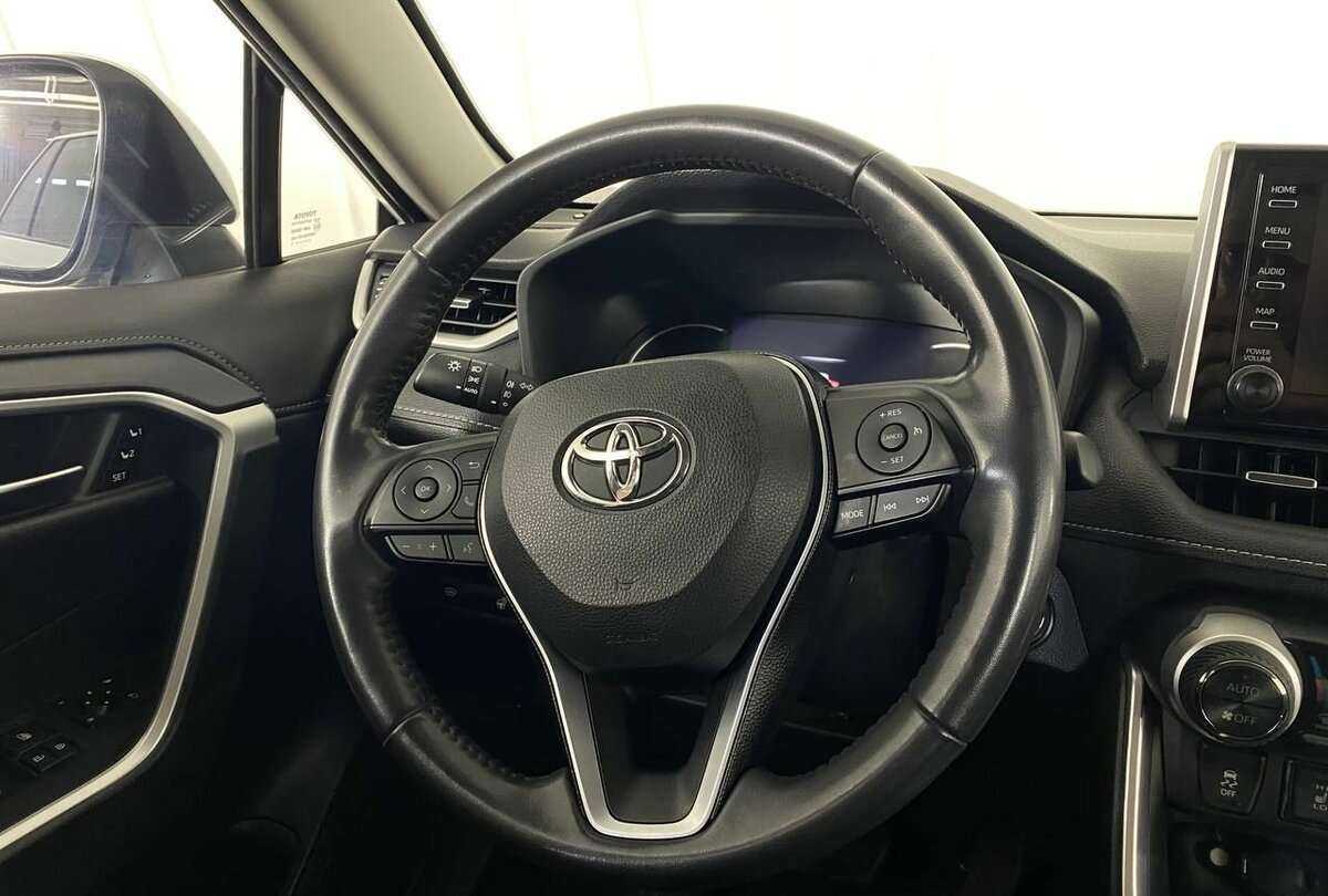 Toyota RAV4, 2021 Фото №9