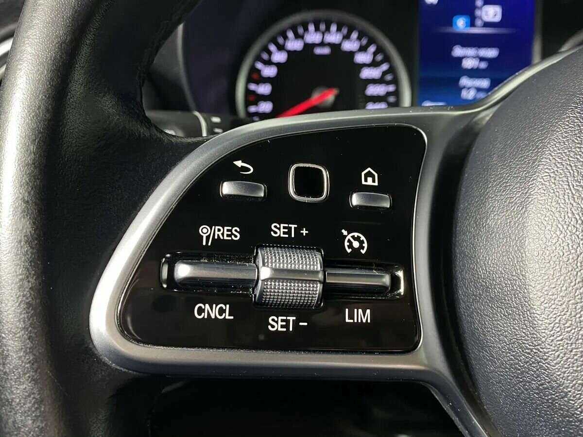 Mercedes-Benz GLC 200, 2021 Фото №16