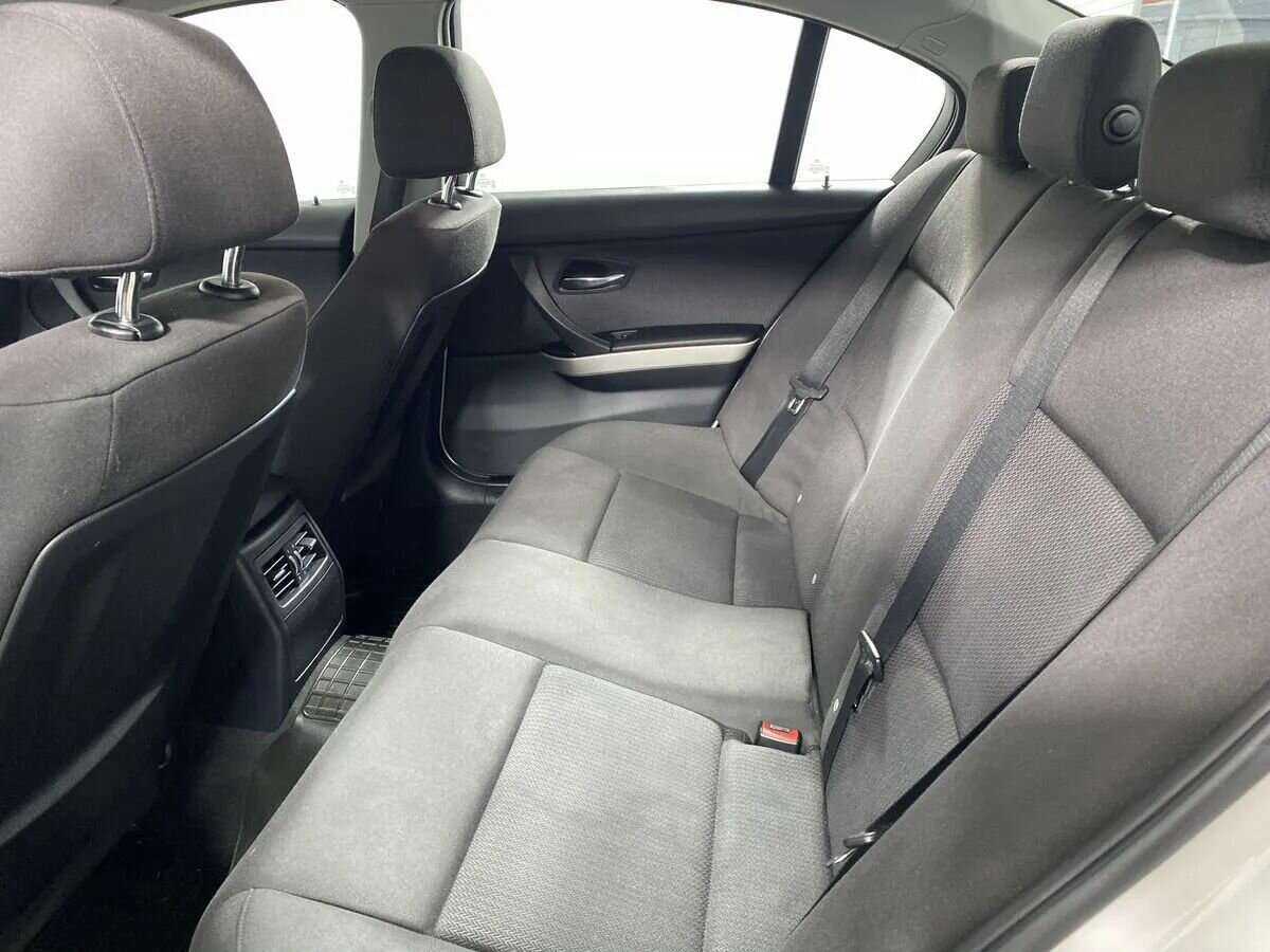 BMW 3 серии 318i, 2011 Фото №9