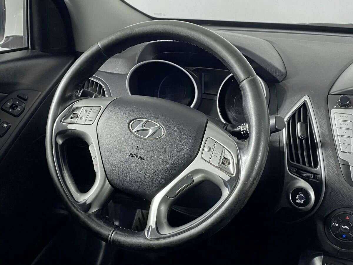 Hyundai ix35, 2011 Фото №10