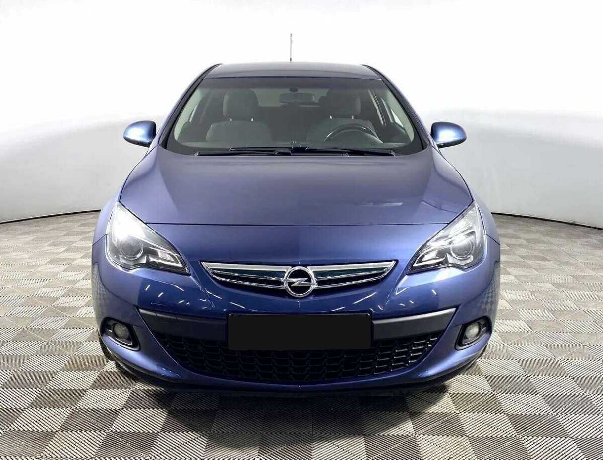 Opel Astra GTC, 2013 - 127 000 км. | Фото №2