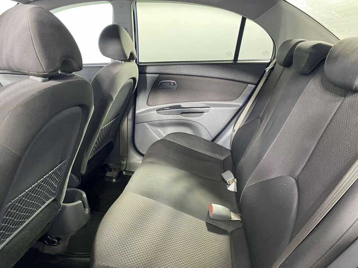 Kia Rio, 2010 Фото №9