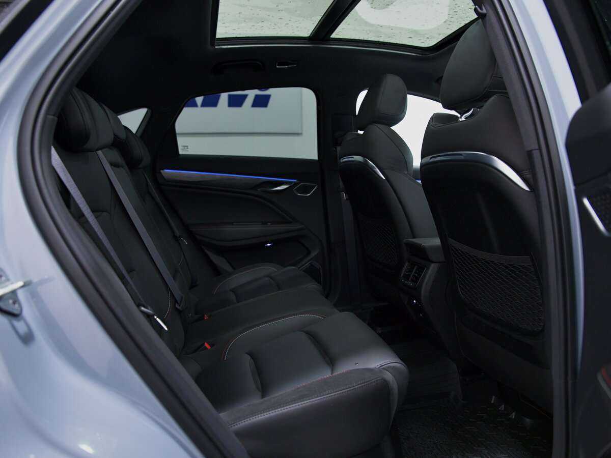 Geely Tugella, 2023 Фото №5