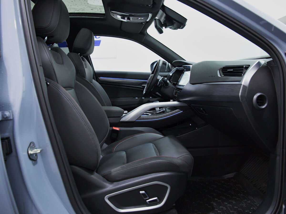 Geely Tugella, 2023 Фото №6