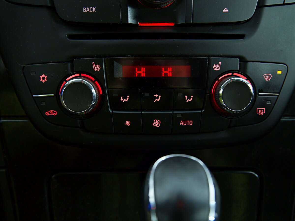 Opel Insignia, 2009 Фото №15