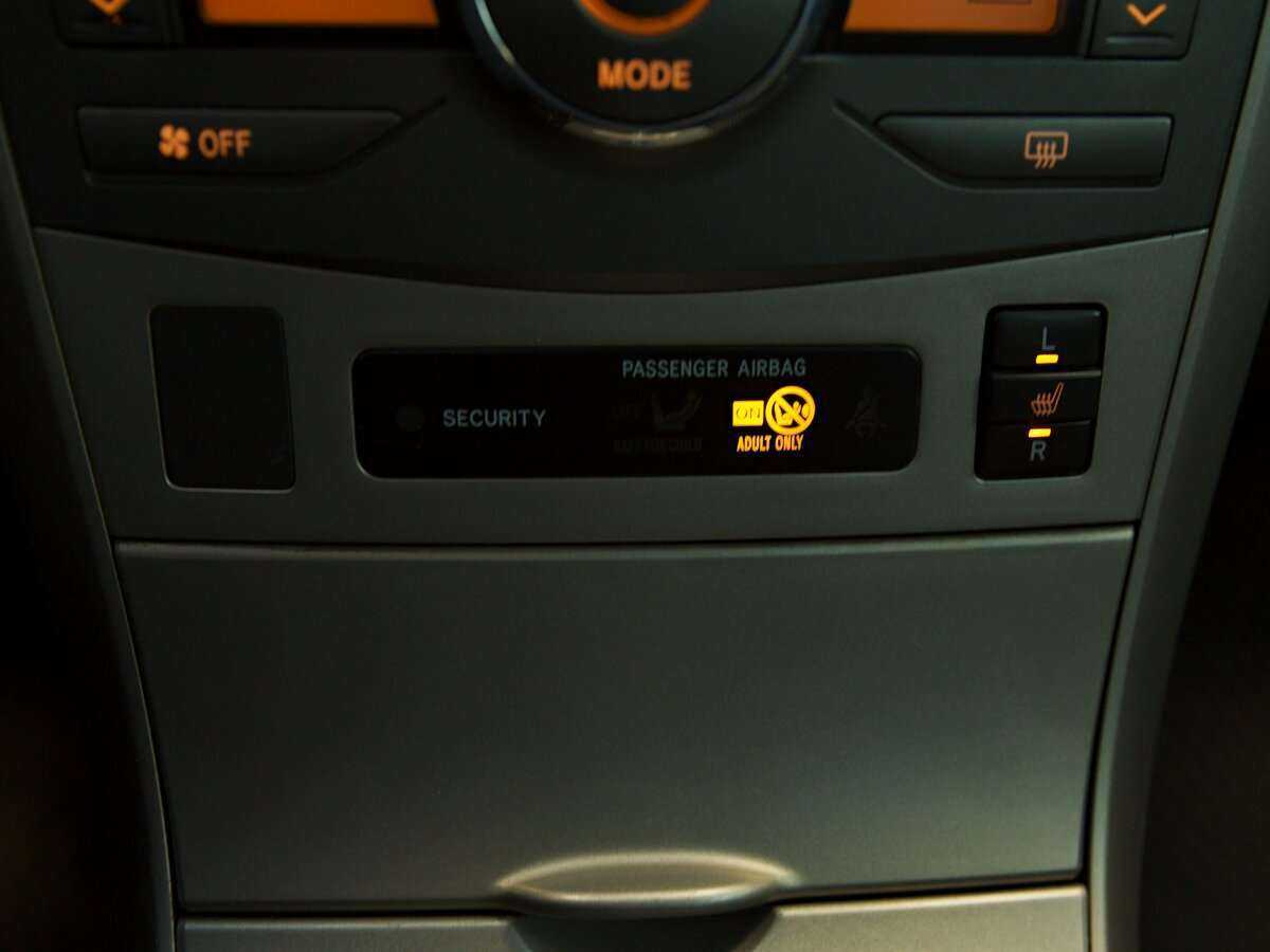 Toyota Corolla AMT, 2007 Фото №10