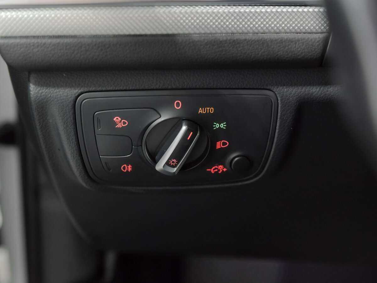 Audi A6, 2011 Фото №13