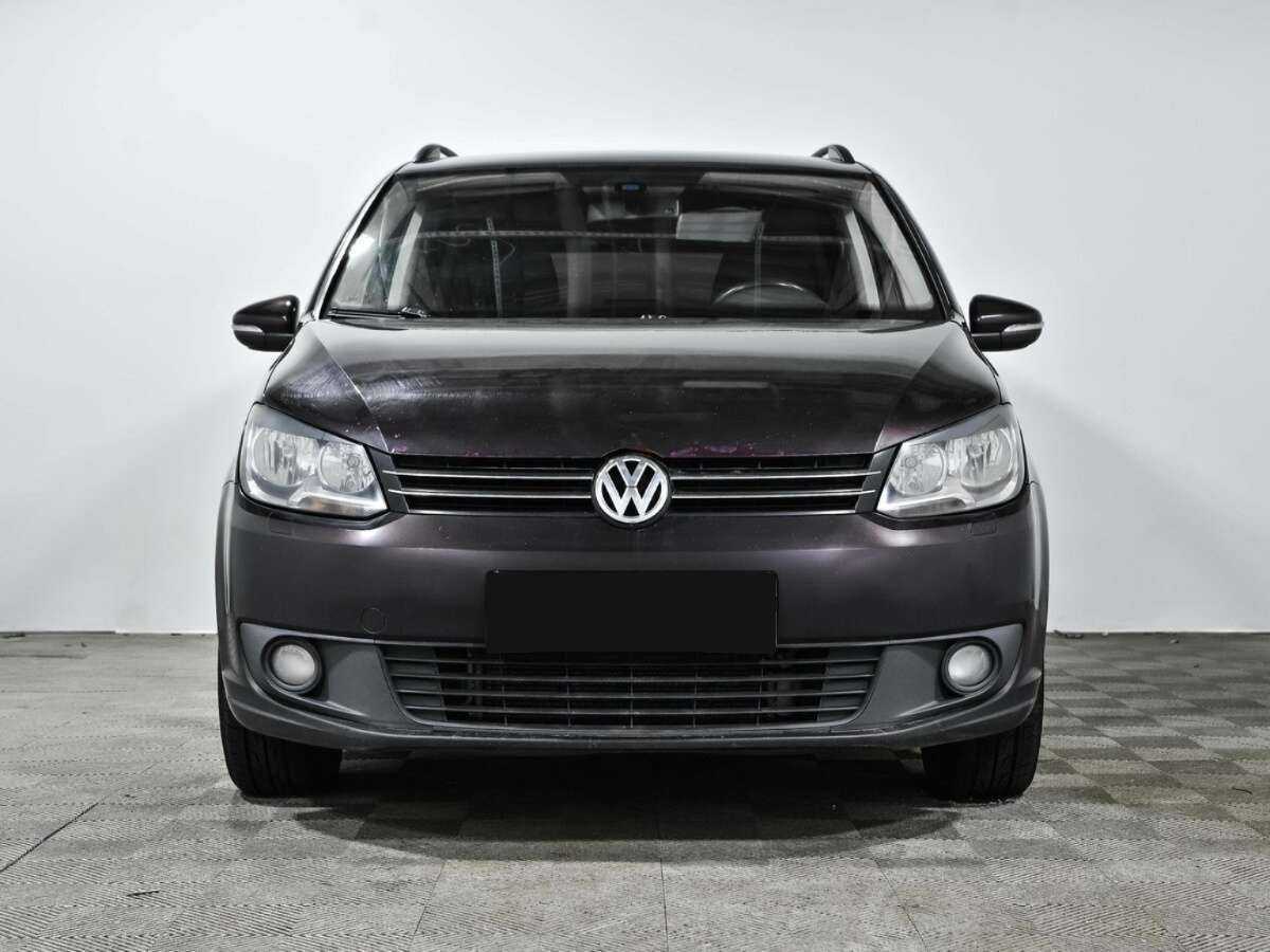 Volkswagen Touran, 2013 - 205 281 км. | Фото №2