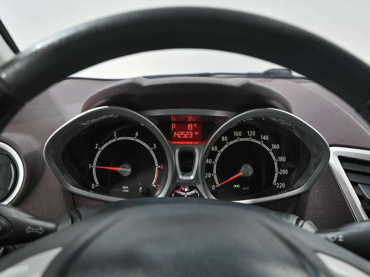 Ford Fiesta, 2010 - 142 256 км. | Фото №7