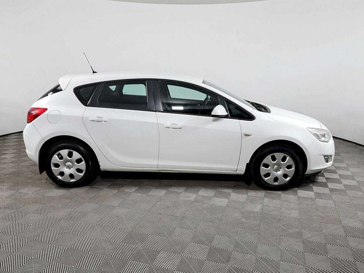 Opel Astra, 2011 - 165 120 км. | Фото №4