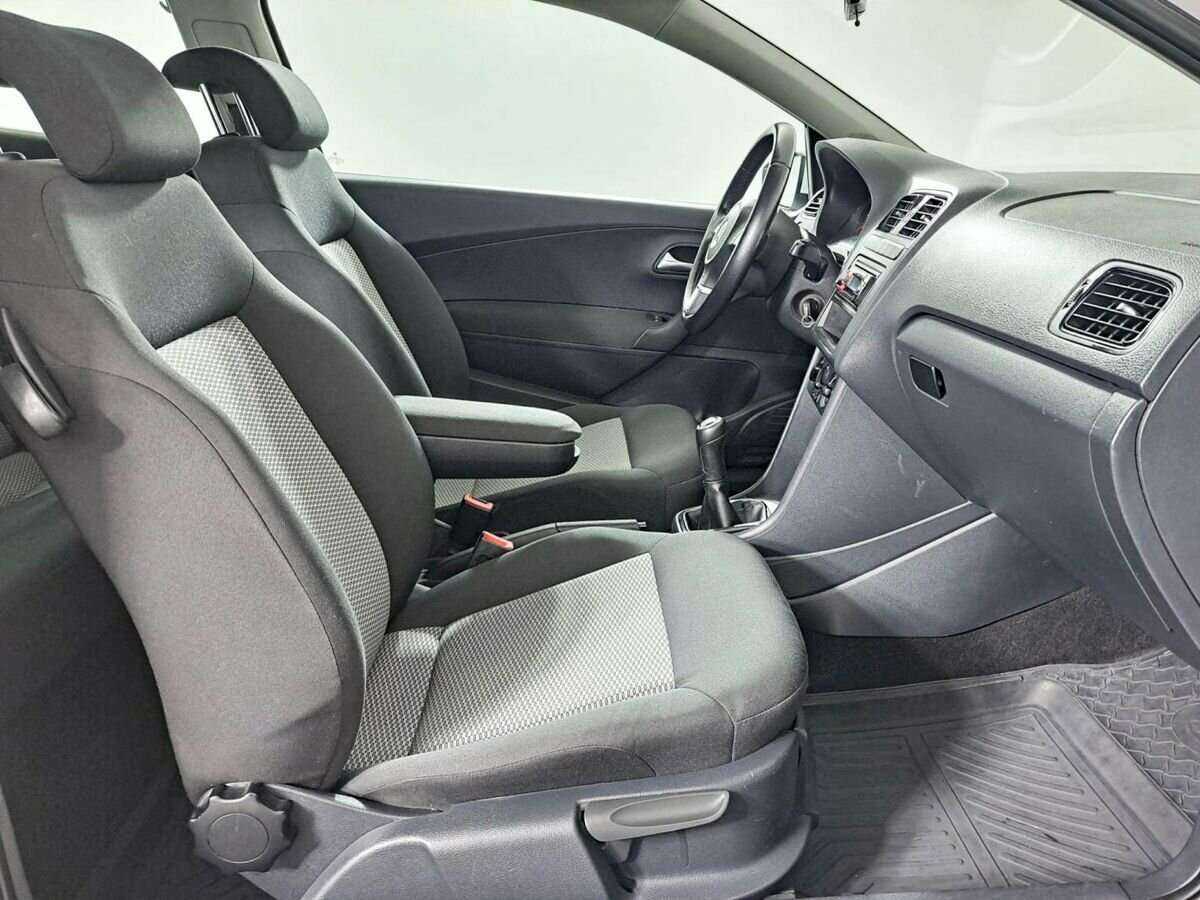 Volkswagen Polo, 2012 Фото №9