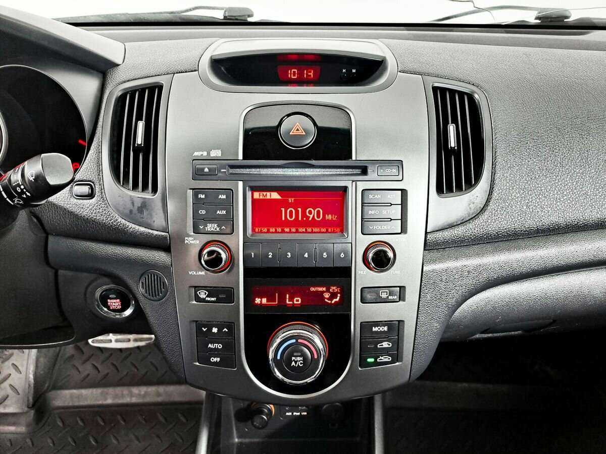 Kia Cerato 4-speed, 2011 Фото №13