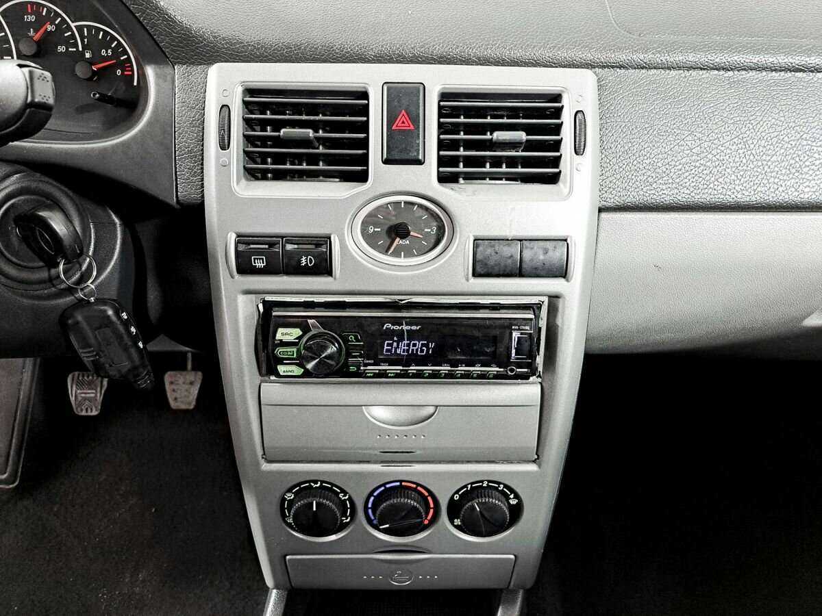 Lada (ВАЗ) Priora, 2013 Фото №12