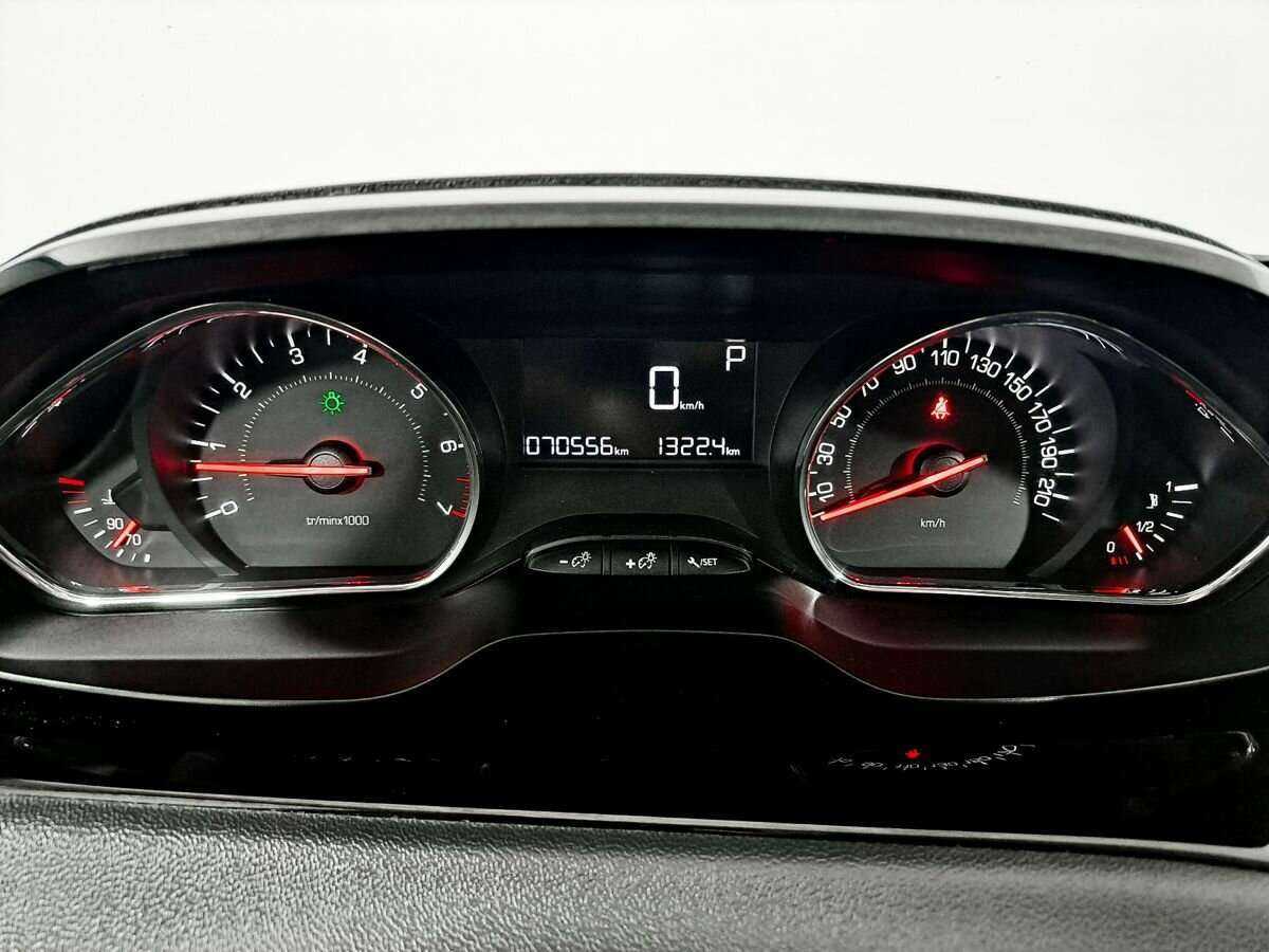 Peugeot 208, 2013 Фото №11