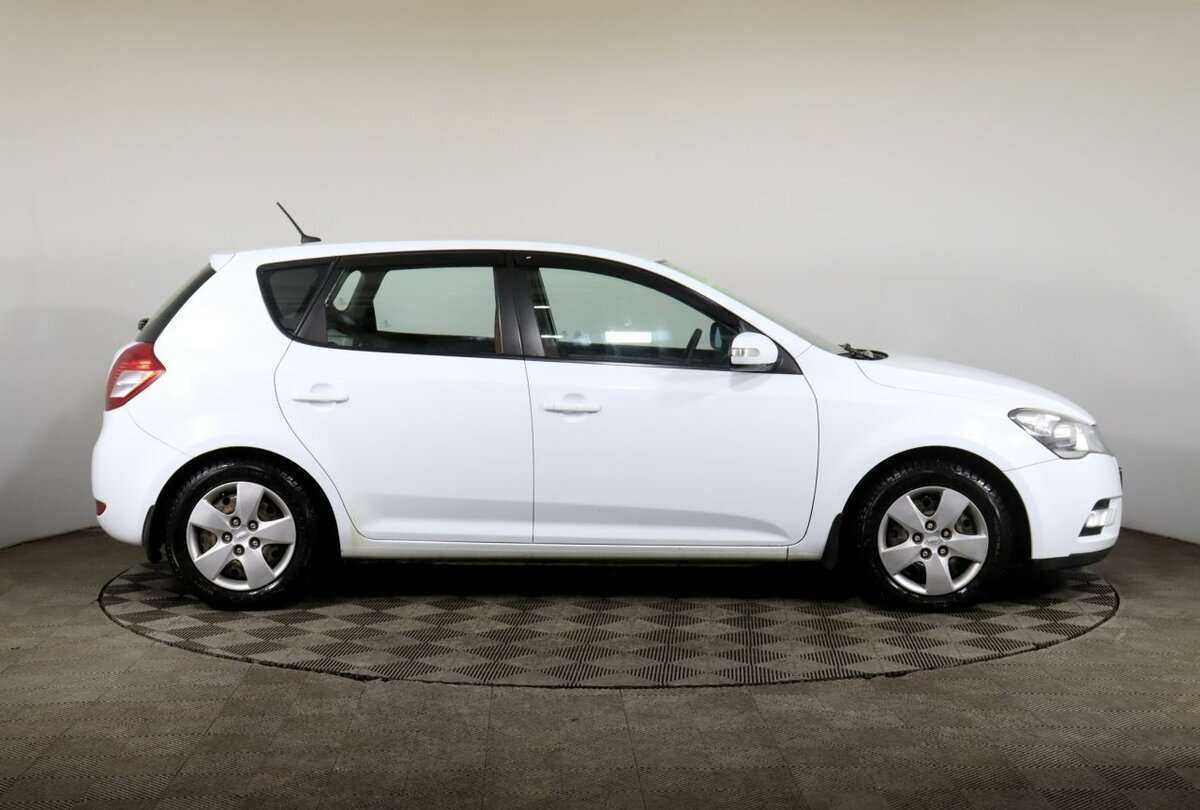 Kia Ceed, 2011 Фото №4